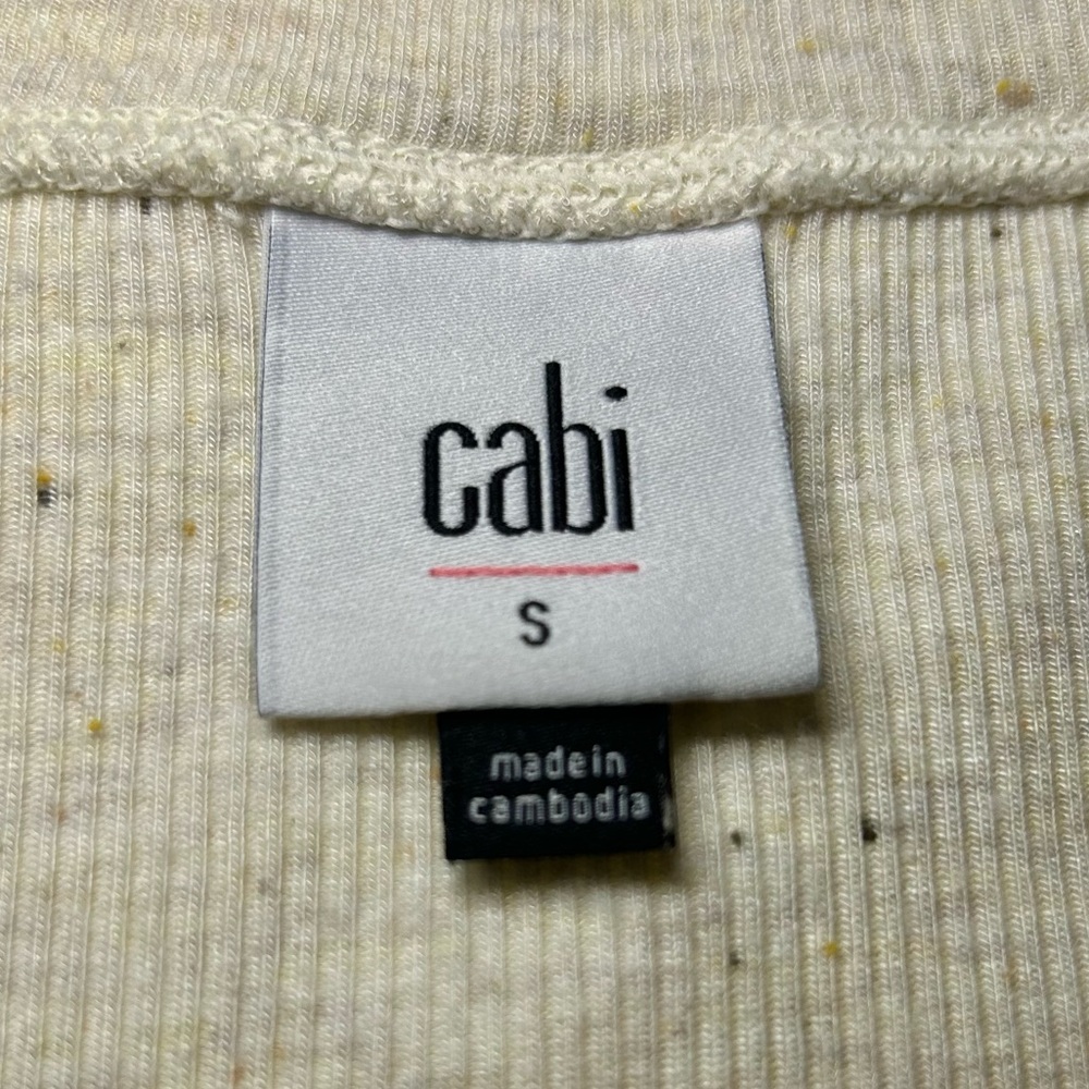 Cabi Oatmeal Color Henley V Neck Long Sleeve Top Size Small - Picture 7 of 14